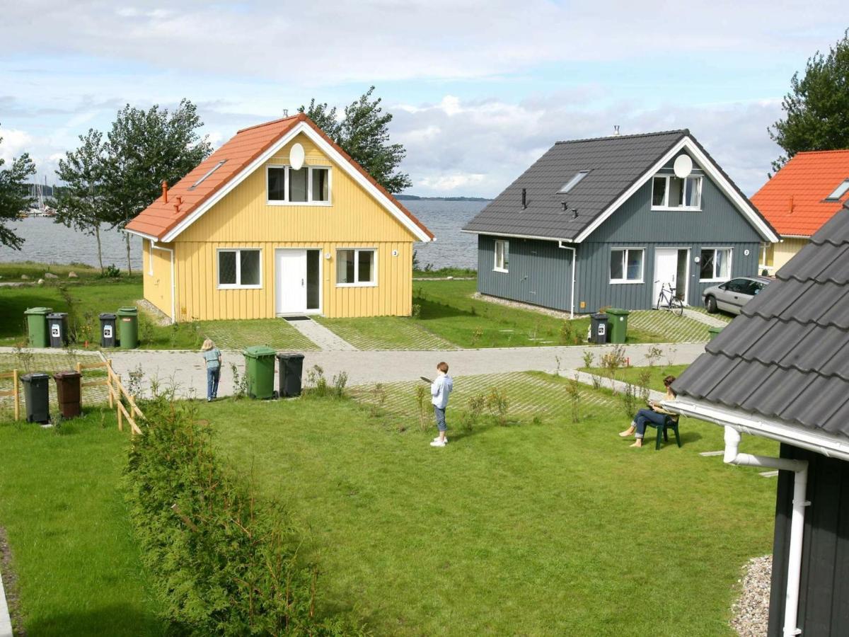 8 Person Holiday Home In Gelting Exterior photo